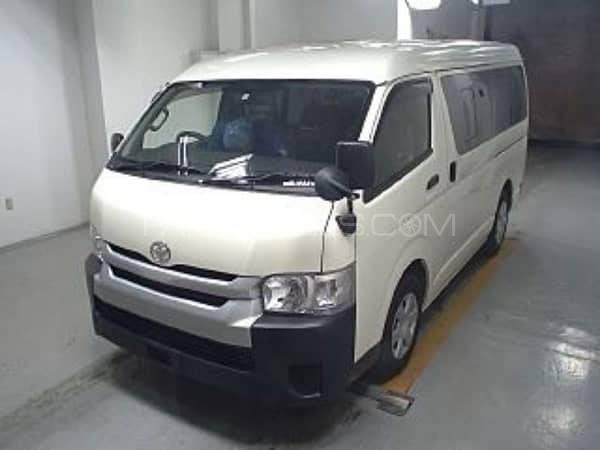 Toyota Hiace 2016 for Sale in Islamabad Toyota Hiace 2016 for Sale in Islamabad Image-3