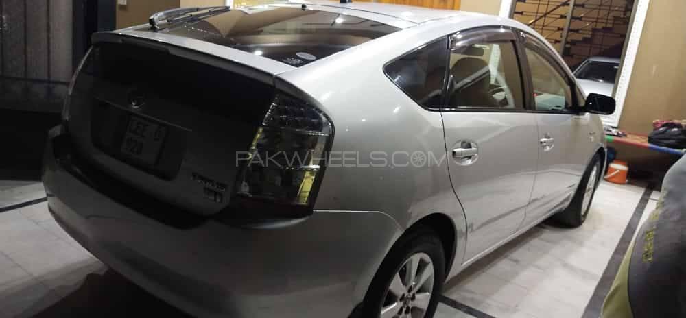 ٹویوٹا پریوس 2010 for Sale in لاہور ٹویوٹا پریوس 2010 for Sale in لاہور Image-2