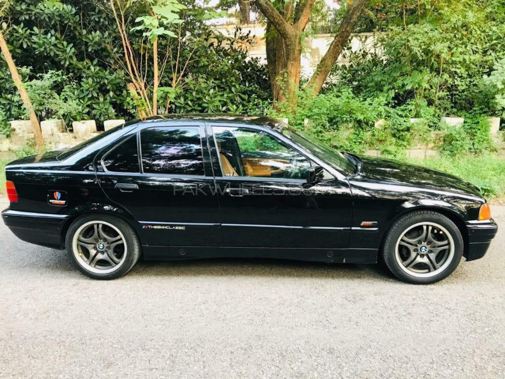 بی ایم ڈبلیو 3 سیریز 1992 for Sale in لاہور بی ایم ڈبلیو 3 سیریز 1992 for Sale in لاہور Image-6