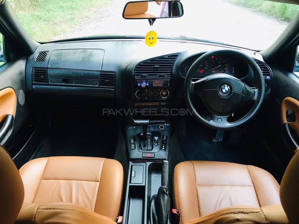 بی ایم ڈبلیو 3 سیریز 1992 for Sale in لاہور بی ایم ڈبلیو 3 سیریز 1992 for Sale in لاہور Image-11