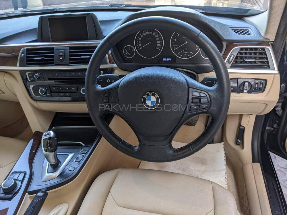 BMW 3 Series 2017 for Sale in Karachi BMW 3 Series 2017 for Sale in Karachi Image-8