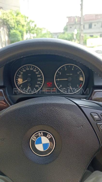 BMW 3 Series 2005 for Sale in Lahore BMW 3 Series 2005 for Sale in Lahore Image-10