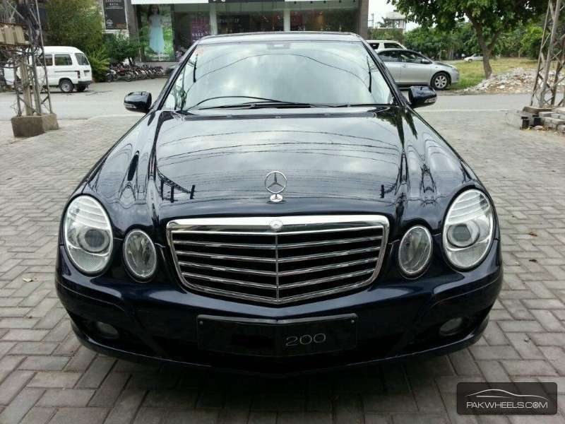 Mercedes Benz E Class 2007 for Sale in Lahore Image-1