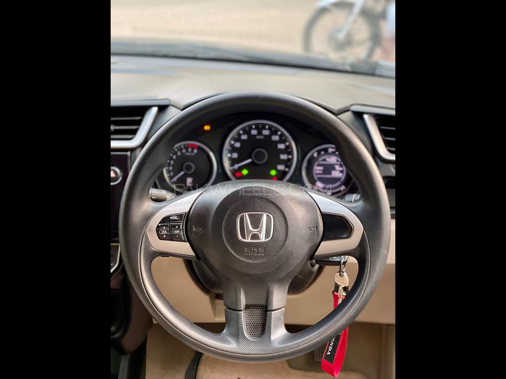 Honda BR-V 2017 for Sale in Lahore Honda BR-V 2017 for Sale in Lahore Image-2