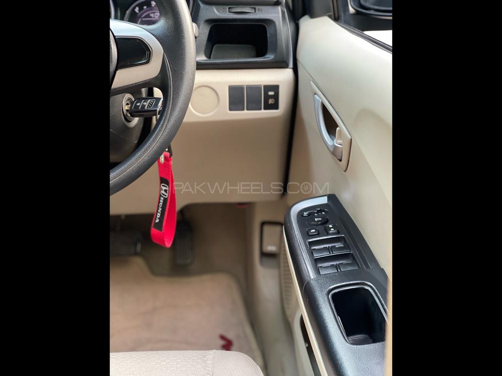 Honda BR-V 2017 for Sale in Lahore Honda BR-V 2017 for Sale in Lahore Image-14