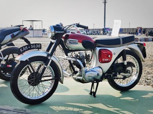 Triumph Tiger - 1964