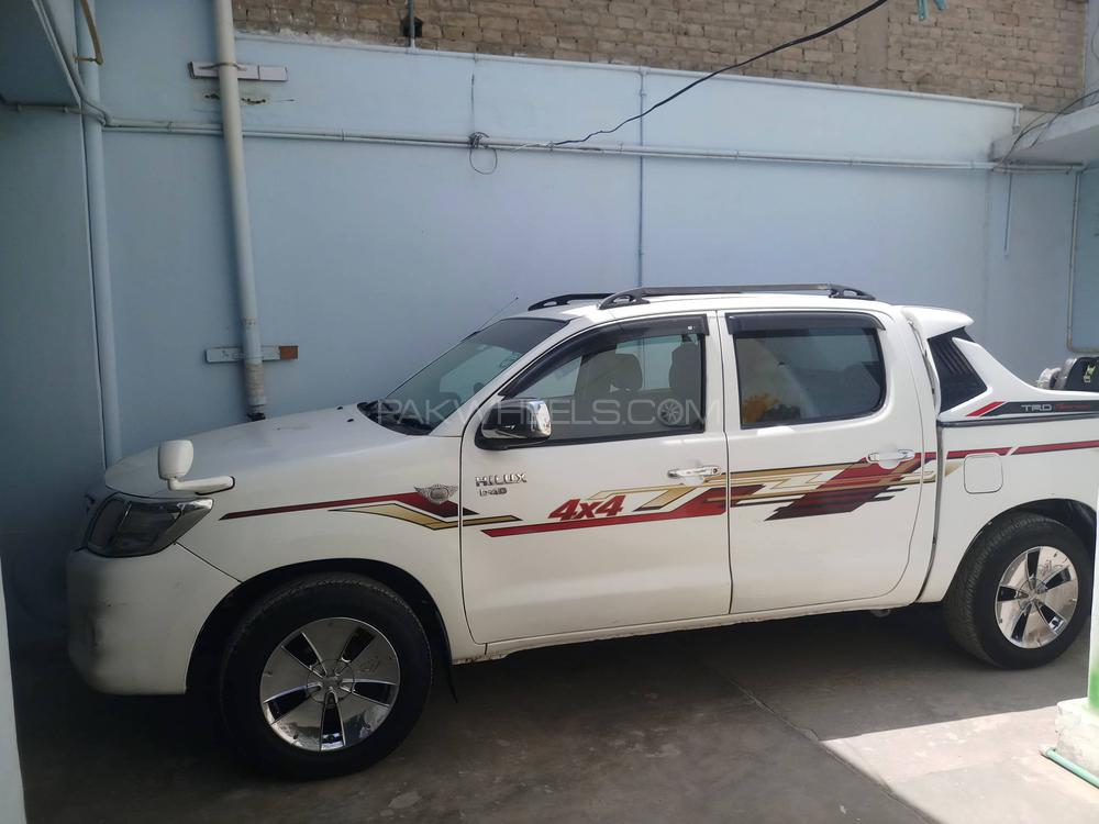 Toyota Hilux 2006 for Sale in Quetta Image-1