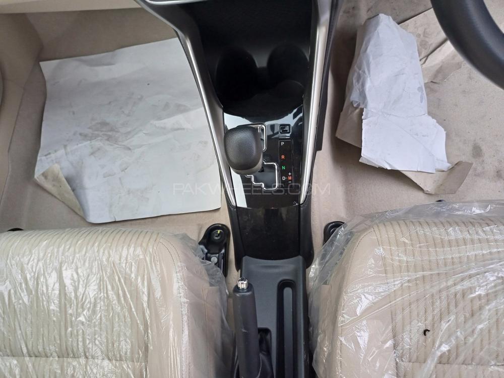 Toyota Yaris Sedan 2022 for Sale in Lahore Toyota Yaris Sedan 2022 for Sale in Lahore Image-10