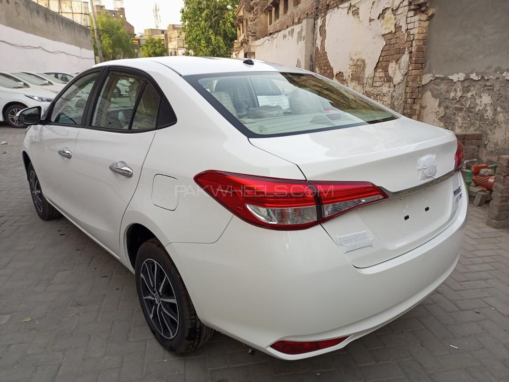 Toyota Yaris Sedan 2022 for Sale in Lahore Toyota Yaris Sedan 2022 for Sale in Lahore Image-13