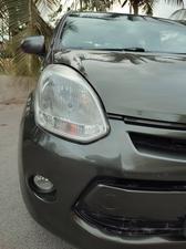 Toyota Passo + Hana Apricot Collection 1.0 2012 for Sale in Karachi