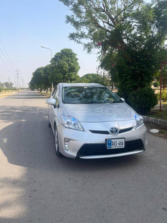 Toyota Prius 2015 for Sale in Gujranwala Toyota Prius 2015 for Sale in Gujranwala Image-18