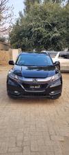 Honda Vezel Hybrid Z 2014 for Sale in Rajanpur