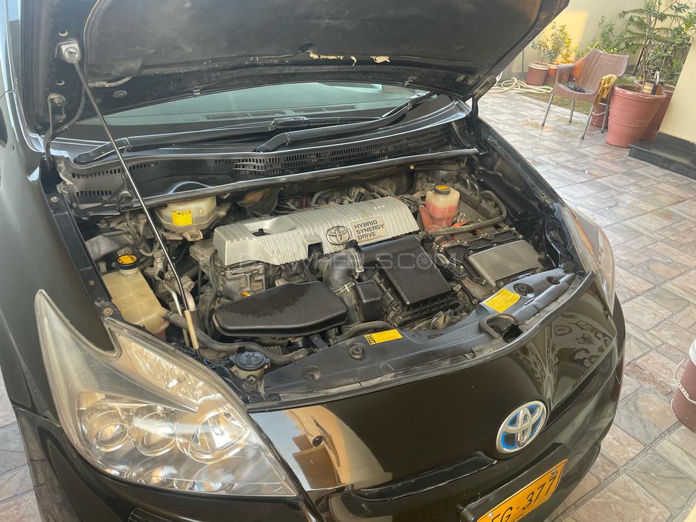 Toyota Prius 2011 for Sale in Lahore Toyota Prius 2011 for Sale in Lahore Image-11