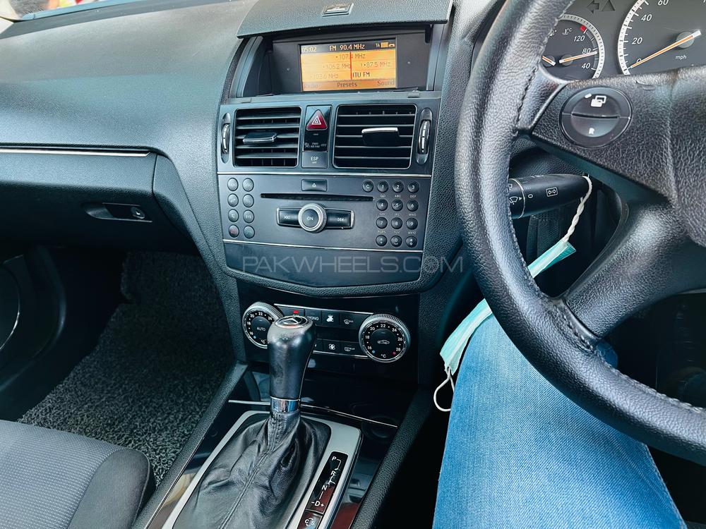 Mercedes Benz C Class 2007 for Sale in Lahore Mercedes Benz C Class 2007 for Sale in Lahore Image-6
