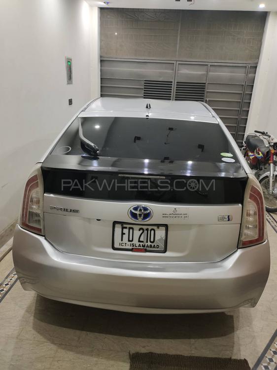 Toyota Prius 2012 for Sale in Lahore Toyota Prius 2012 for Sale in Lahore Image-6