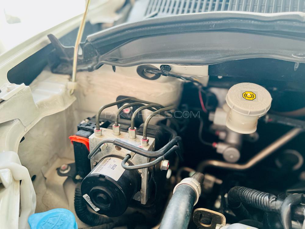 سوزوکی سوئفٹ 2018 for Sale in اسلام آباد سوزوکی سوئفٹ 2018 for Sale in اسلام آباد Image-17