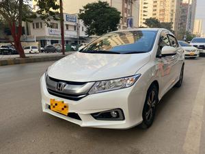 Honda Grace Hybrid DX 2015 for Sale in Karachi