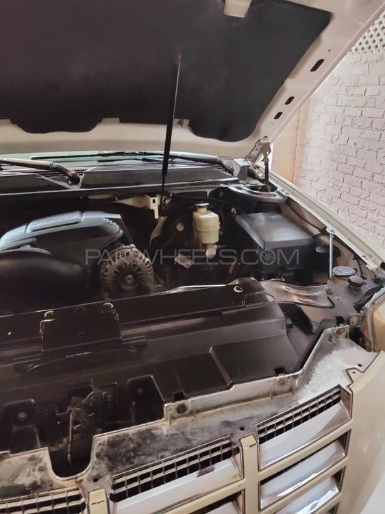 کیڈیلک ایسکیلیڈ ایکس ٹی 2007 for Sale in لاہور کیڈیلک ایسکیلیڈ ایکس ٹی 2007 for Sale in لاہور Image-5