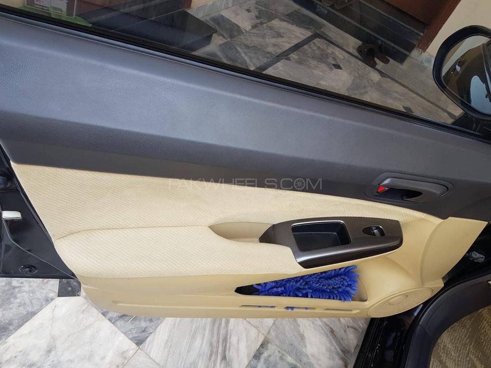 Honda Civic 2010 for Sale in Islamabad Honda Civic 2010 for Sale in Islamabad Image-7