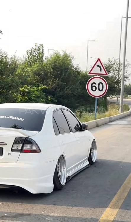 Honda Civic - 2006 Illegal es Image-1