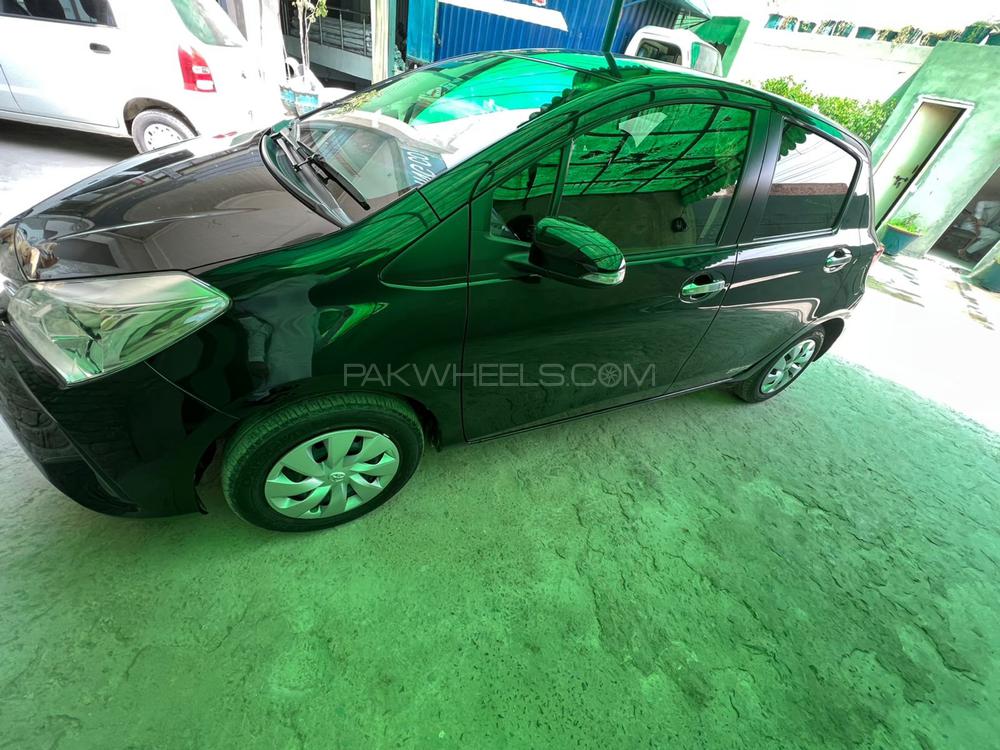 Toyota Vitz 2018 for Sale in Lahore Image-1