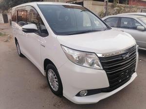 Toyota Noah 2015 for Sale in Karachi
