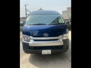 Toyota Hiace TRH 224 2017 for Sale in Lahore