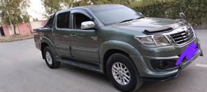 Toyota Hilux Vigo Champ V 2013 for Sale in Islamabad