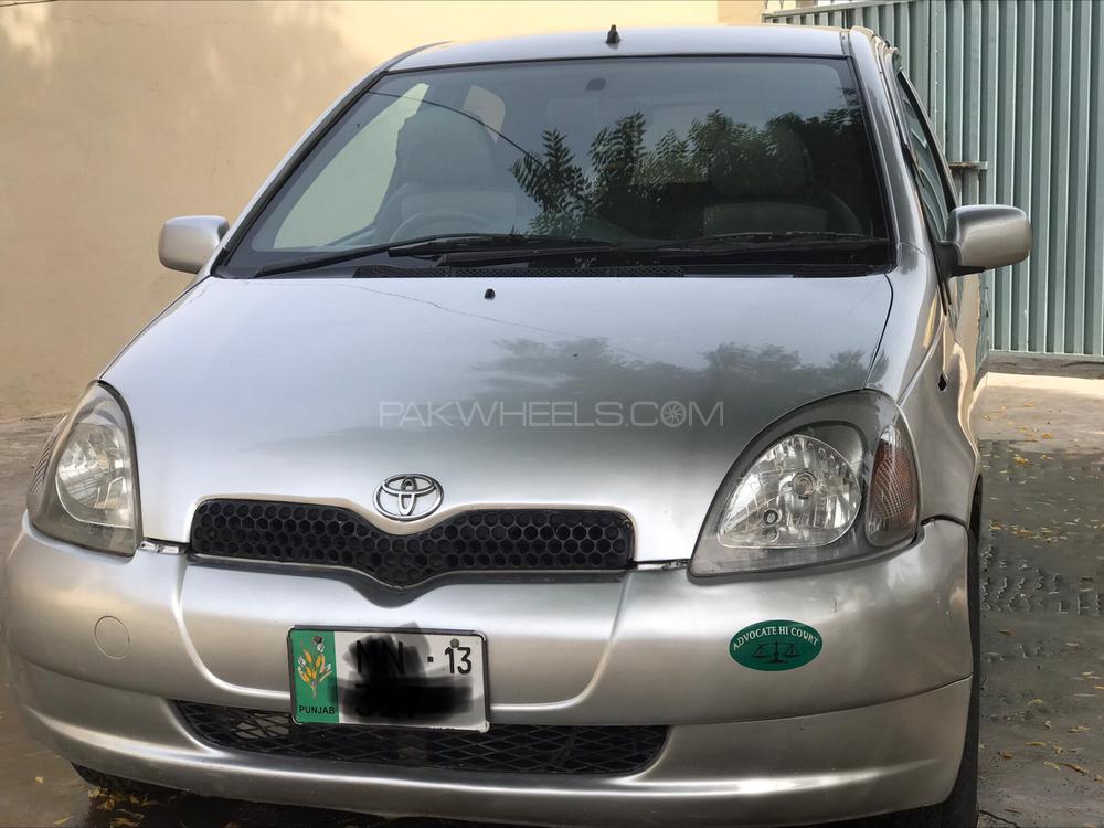 Toyota Vitz 2000 for Sale in Depal pur Image-1