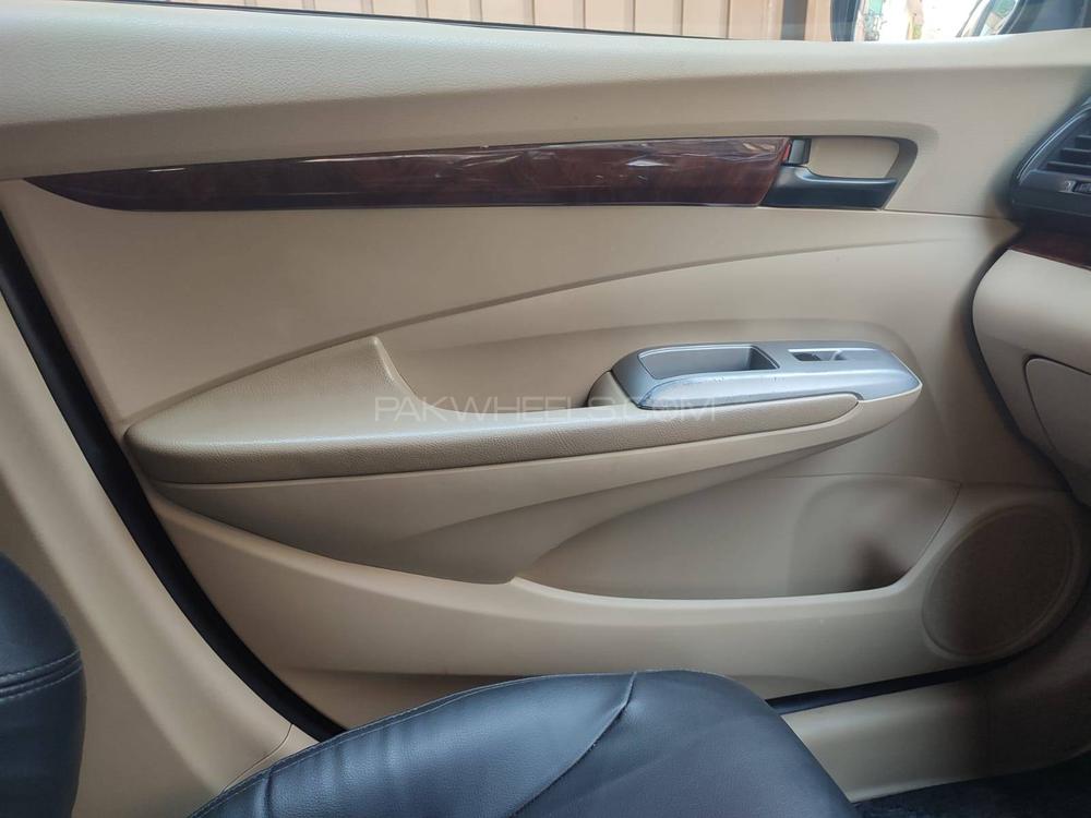 Honda City 2018 for Sale in Rawalpindi Honda City 2018 for Sale in Rawalpindi Image-9