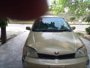 Toyota Platz F 1.3 2000 for Sale in Lahore