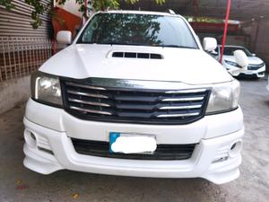 Toyota Hilux Invincible 2012 for Sale in Gujranwala