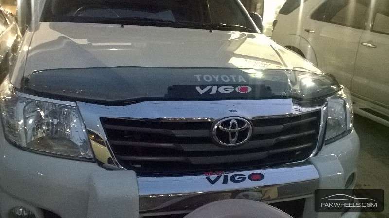 Toyota Hilux 2013 for Sale in Lahore Image-1