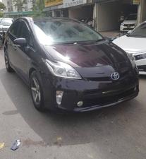 Toyota Prius G LED Edition 1.8 2014 for Sale in Karachi