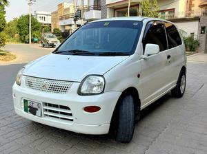 Mitsubishi Minica 2011 for Sale in Peshawar