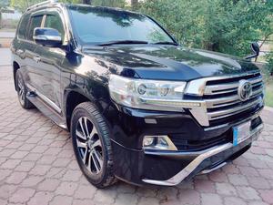 Toyota Land Cruiser AX G Selection 2016 for Sale in Islamabad