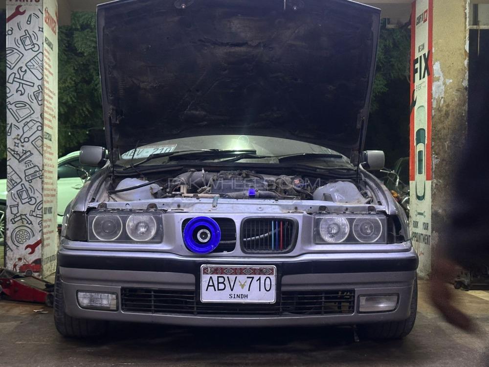 BMW 3 Series - 2000 Muhammad shadab Image-1