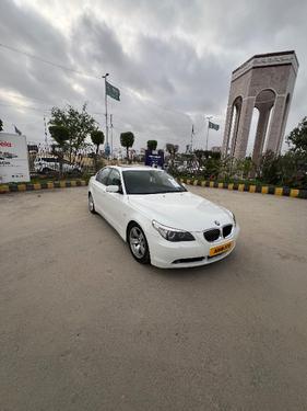 BMW 5 Series - 2004