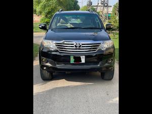 Toyota Fortuner 2.7 VVTi 2013 for Sale in Lahore