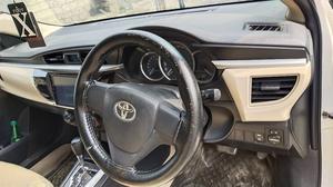 Toyota Corolla GLi Automatic 1.3 VVTi 2017 for Sale in Kamra