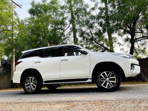 Toyota Fortuner 2.8 Sigma 4 2018 for Sale in Faisalabad