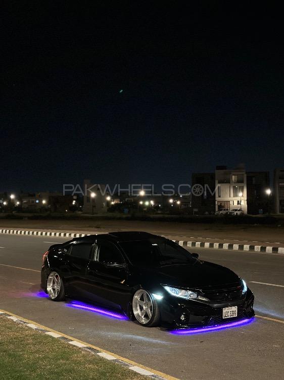 ہونڈا سوک - 2017 Bagged Si Image-1