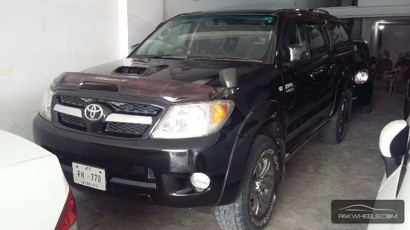 Toyota Hilux 2006 for Sale in Lahore Image-1