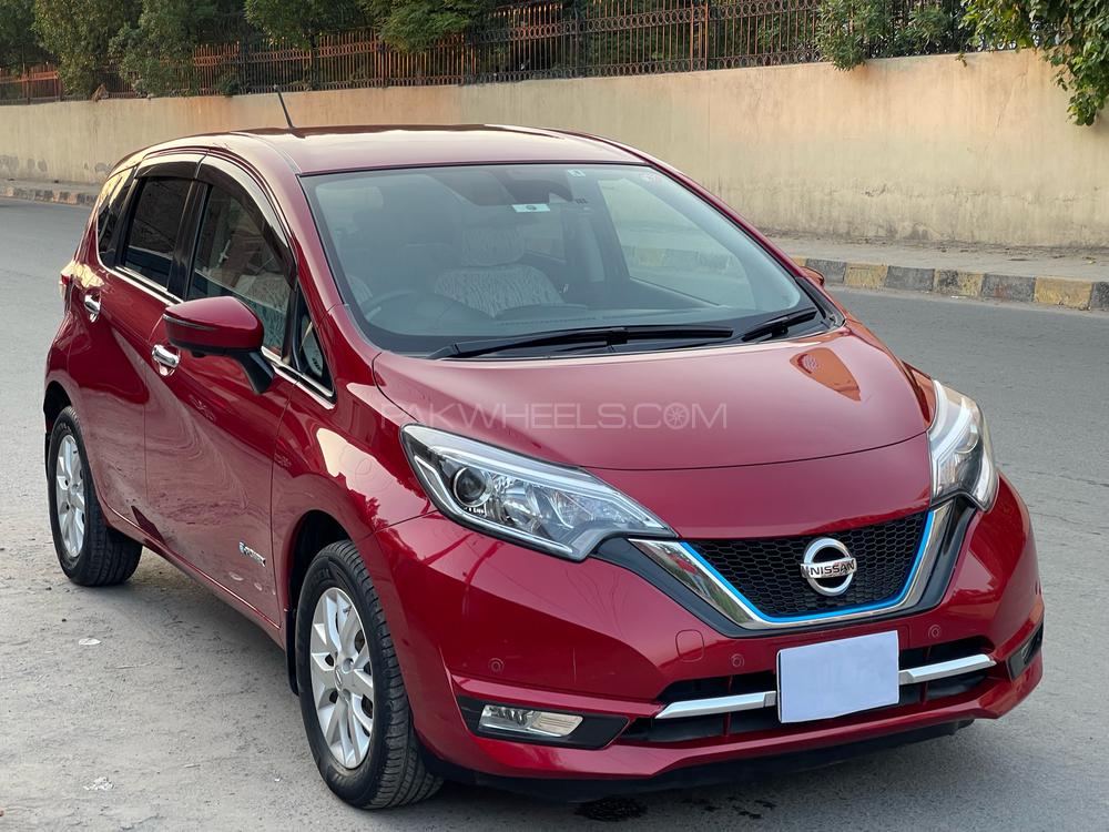 Nissan Note 2017 for Sale in Faisalabad Image-1