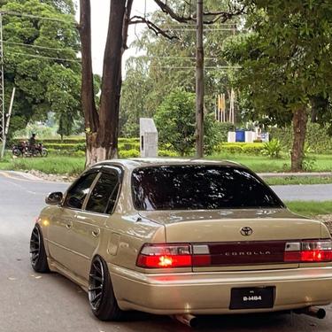 ٹویوٹا کرولا - 2000