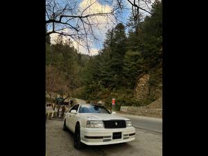 Toyota Crown Royal Saloon 1995 for Sale in Peshawar