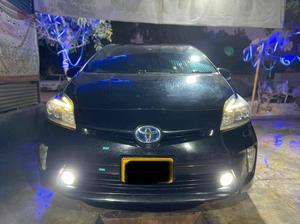Toyota Prius S Touring Selection 1.8 2013 for Sale in Karachi