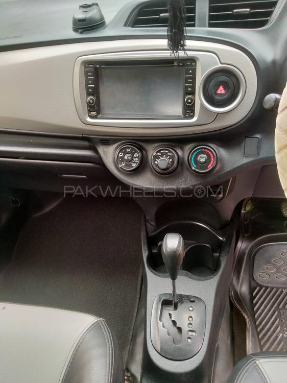 Toyota Vitz 2014 for Sale in Sargodha Image-1
