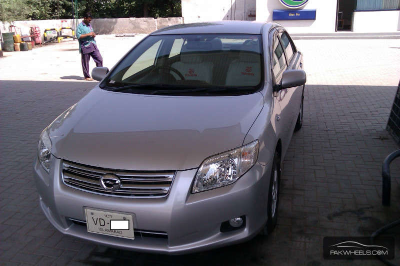 Toyota Corolla Axio 2007 for Sale in Islamabad Image-1