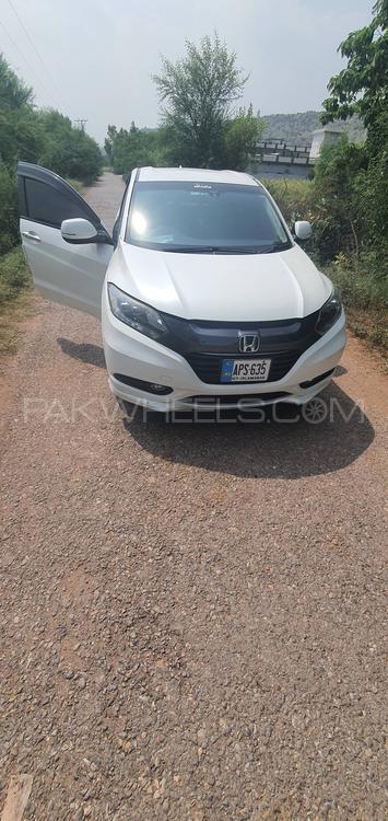 Honda Vezel 2015 for Sale in Kohat Image-1